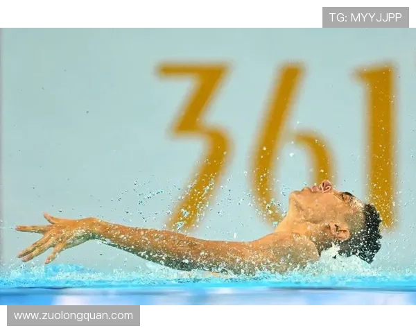 跳水运动的力量与优雅在人类极限与艺术之间的精彩融合