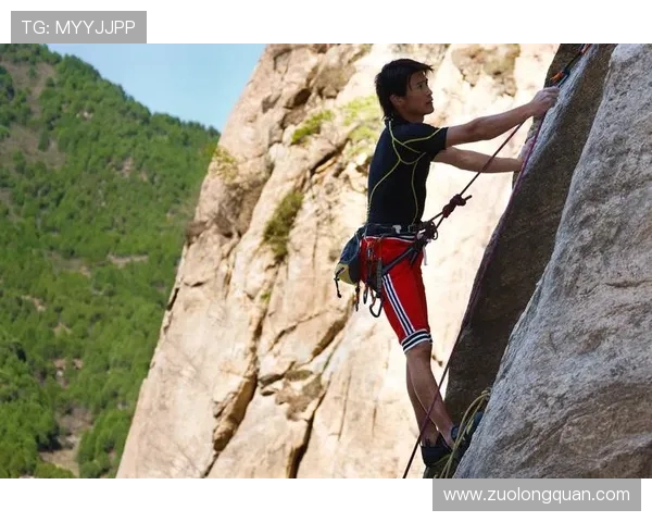 西安攀岩队的战术控制体系与攀岩技巧的深度融合探讨