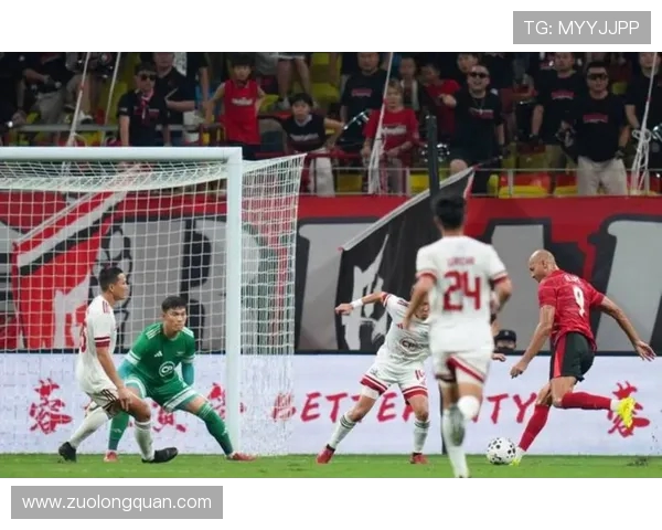 山东鲁能迎战柔佛DT亚洲足球赛场上的强强对话与精彩对决